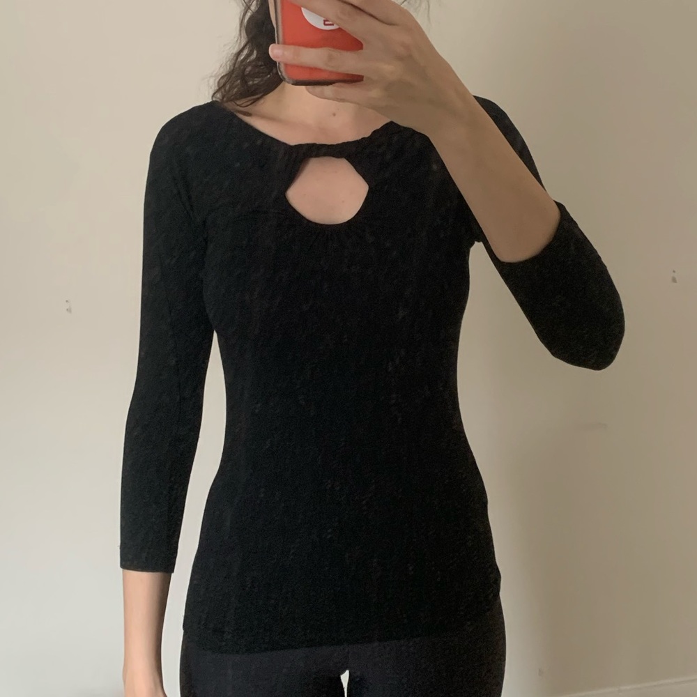 BCBG keyhole black top